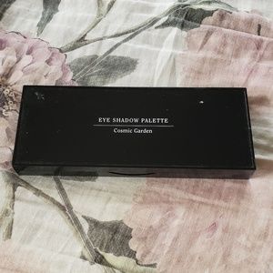 Urban outfitters cosmic garden eye shadow palette